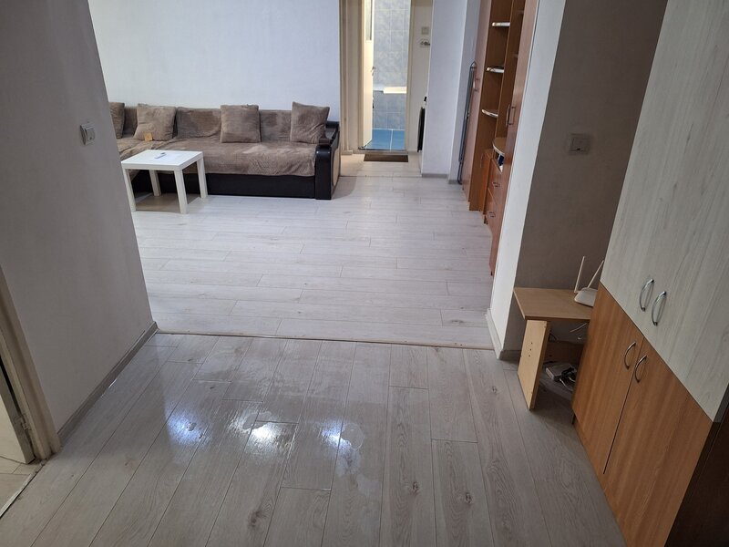 Aparatorii Patriei metrou, proprietar,